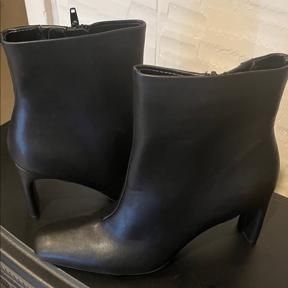 Alfani Sleek Black Heeled Boots - Picture 2 of 2